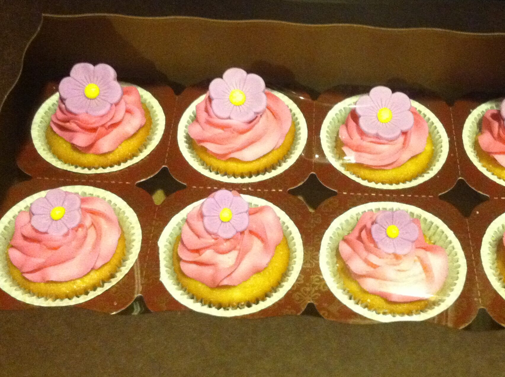 Pink flower cupcakes